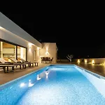 Haba - House With Pool For Families & Couples * Šišan