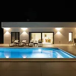 Villa Haba - House With Pool For Families & Couples Šišan