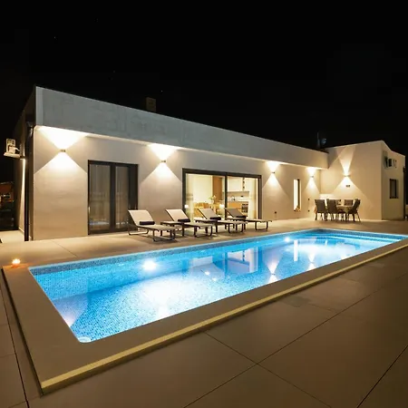 Villa Haba - House With Pool For Families & Couples